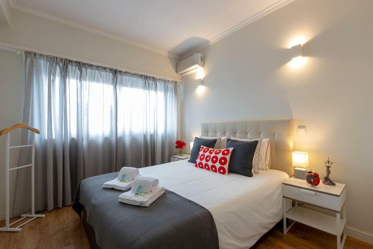 Trindade Sunny Downtown Apartment With Balcony & Ac Porto Exterior foto