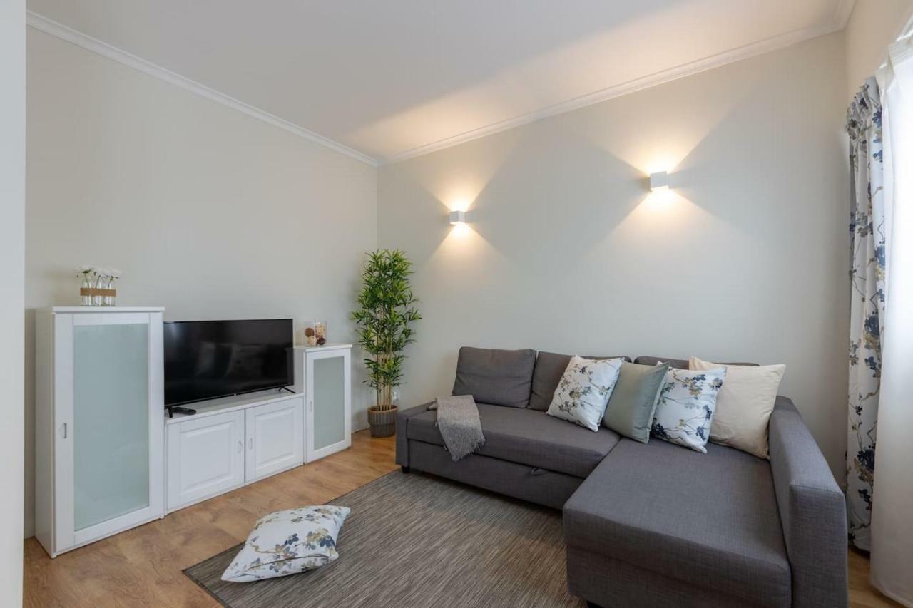 Trindade Sunny Downtown Apartment With Balcony & Ac Porto Exterior foto