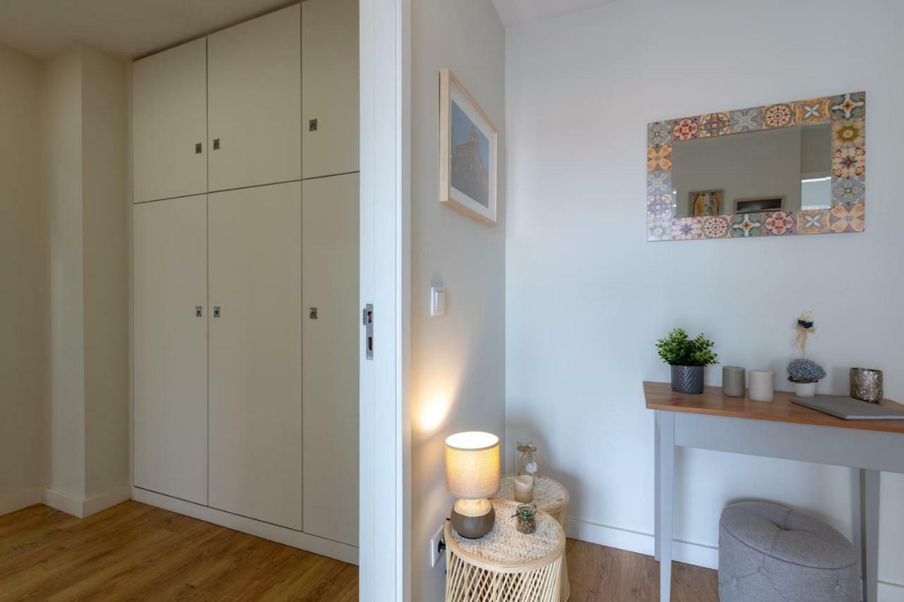 Trindade Sunny Downtown Apartment With Balcony & Ac Porto Exterior foto