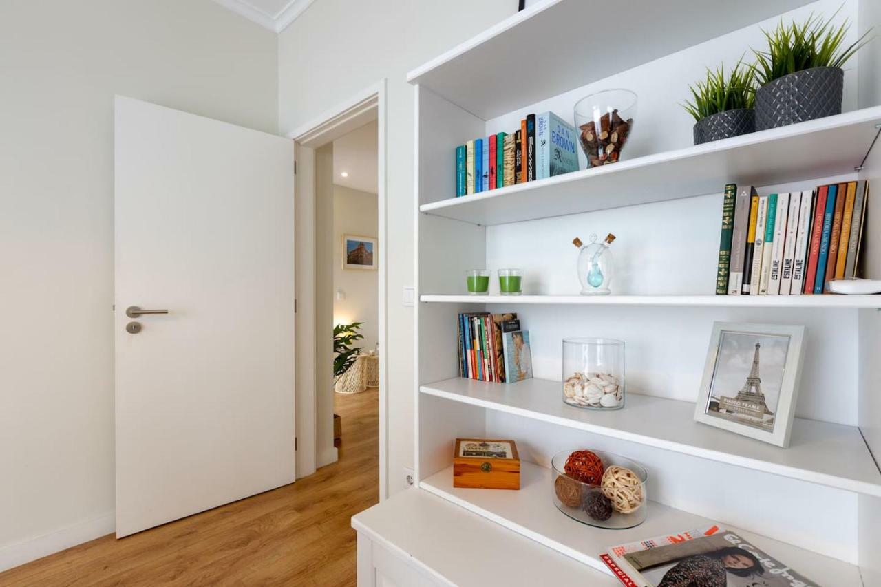 Trindade Sunny Downtown Apartment With Balcony & Ac Porto Exterior foto