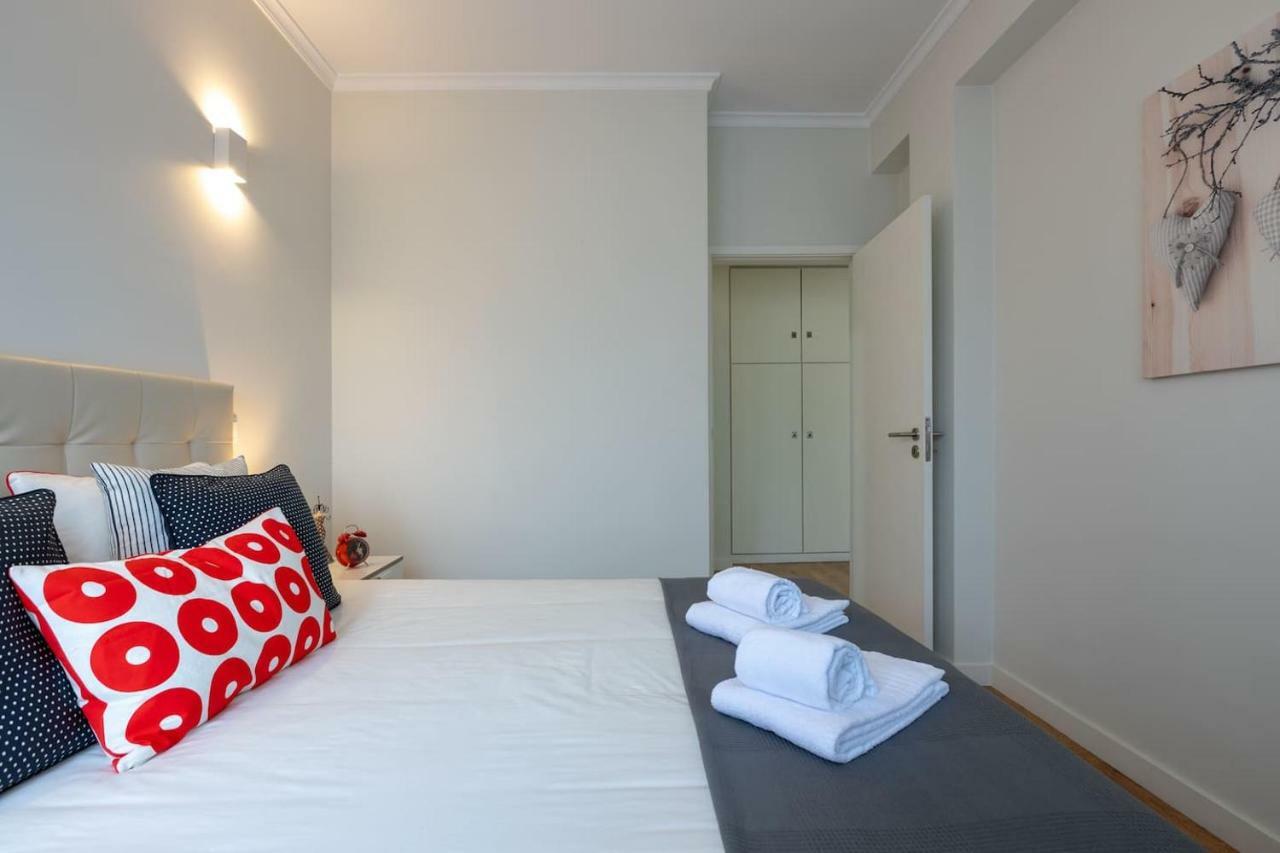 Trindade Sunny Downtown Apartment With Balcony & Ac Porto Exterior foto