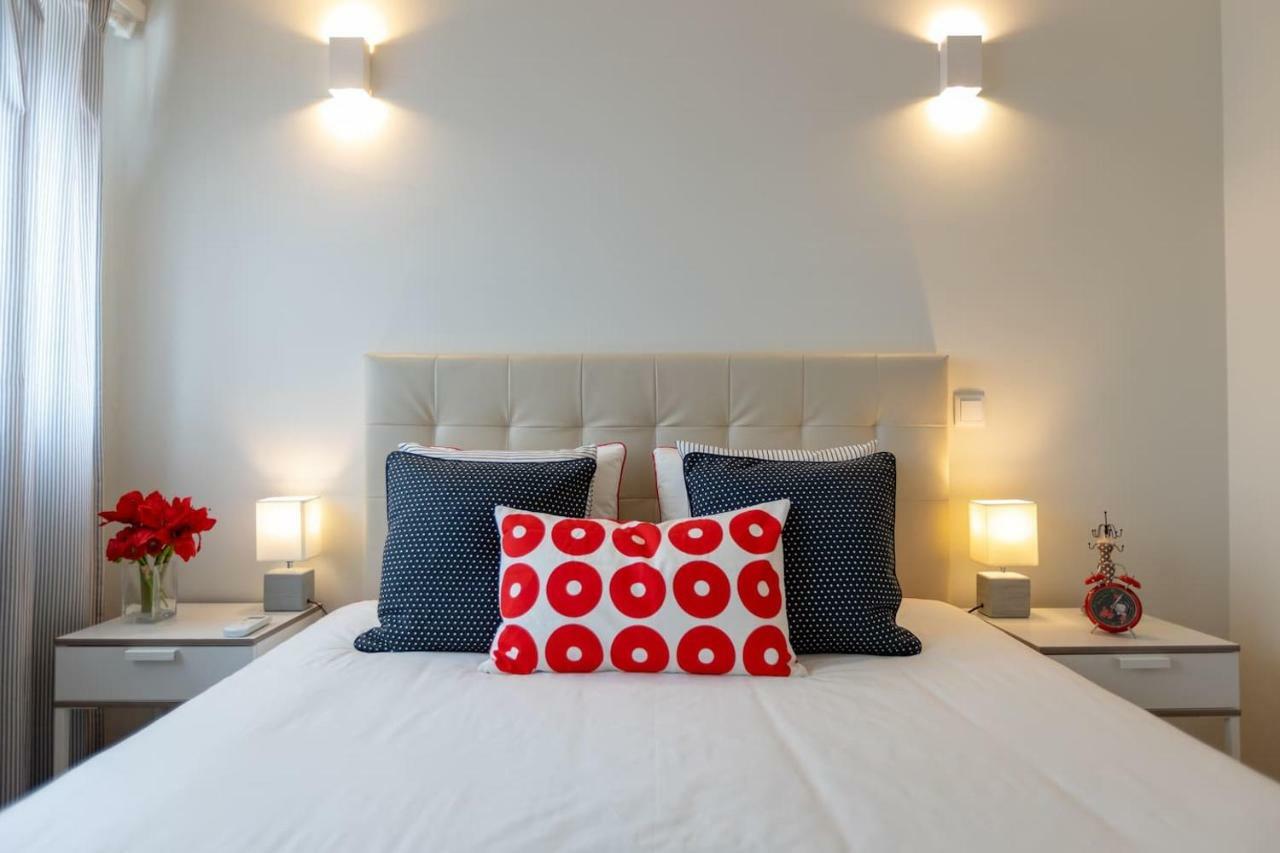 Trindade Sunny Downtown Apartment With Balcony & Ac Porto Exterior foto